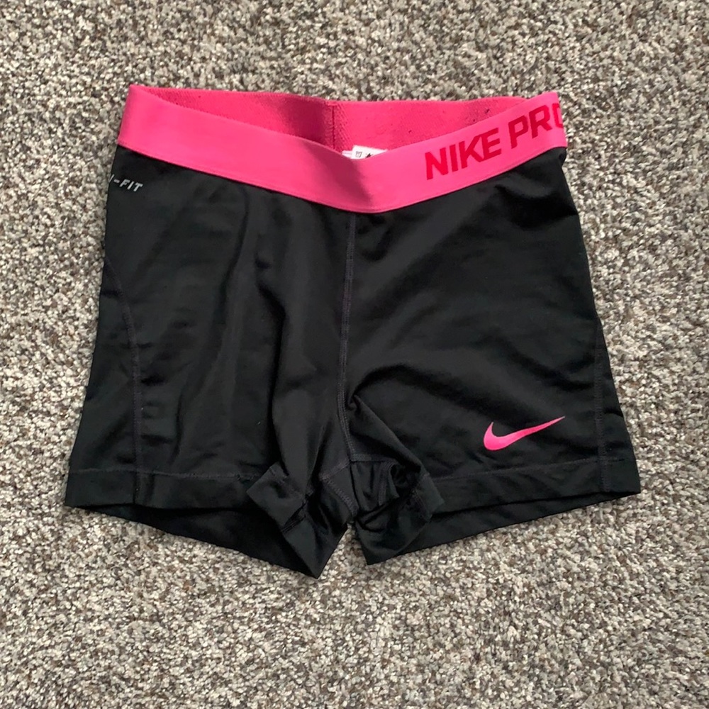 black and pink nike pros